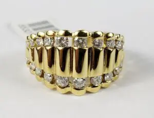 18k Yellow Gold .56ctw G/VS Modern Unique Graduated Diamond Cluster Ring