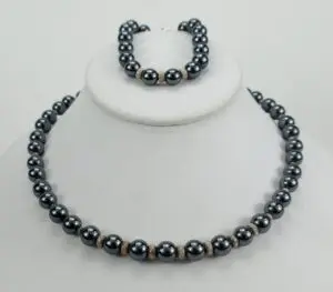 Black pearl necklace and bracelet set.