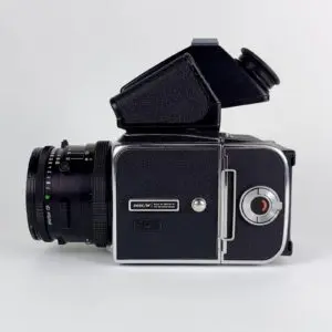 Hasselblad 500 C/M Kit: Camera Body, 80mm Lens, Viewfinder and Film Back