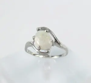 10k White Gold Oval Cut Cabochon Natural Opal Solitaire Ring 6''