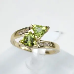 14k Yellow Gold 1.09ctw Peridot Diamond Bypass Style Ring 6.75'' Sizable