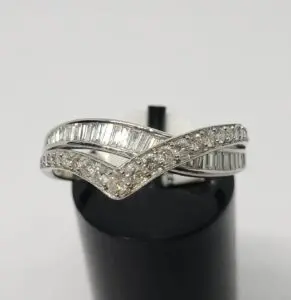 18k White Gold .96ctw D/E VS Modern Crossover Round & Baguette Diamond Ring