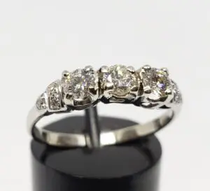 18k White Gold Past Present Future Diamond Engagement Three 3 Stone Wedding Ring