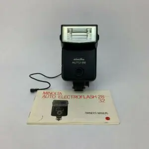 Minolta Auto Electroflash 28 Flash w/ Owners Manual
