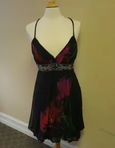 Sue Wong Black Fuschia Bead Dress Size 10 with Extra Beads NEW