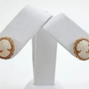 14k Yellow Gold Vintage Shell Cameo Carved Stud Earrings 1/2''