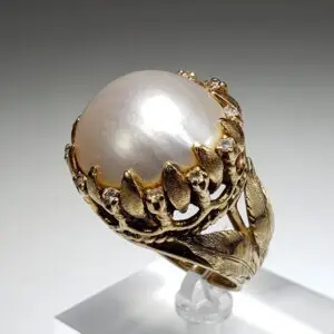 14k Yellow Gold Large 19mm Mabe Pearl Diamond Floral Leaf Leaves Textured Ring