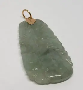 18k Yellow Gold Green Jadeite Jade Floral Flower Tulip Rose Vine Plant Pendant