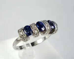 Vintage 18k White Gold 1.20ctw .90ct Natural Blue Sapphire .30ct Diamond Ring