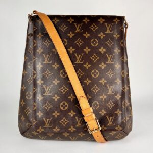 Louis Vuitton Dog Bag Charm Chain Coin Wallet L05 - Luxuryeasy