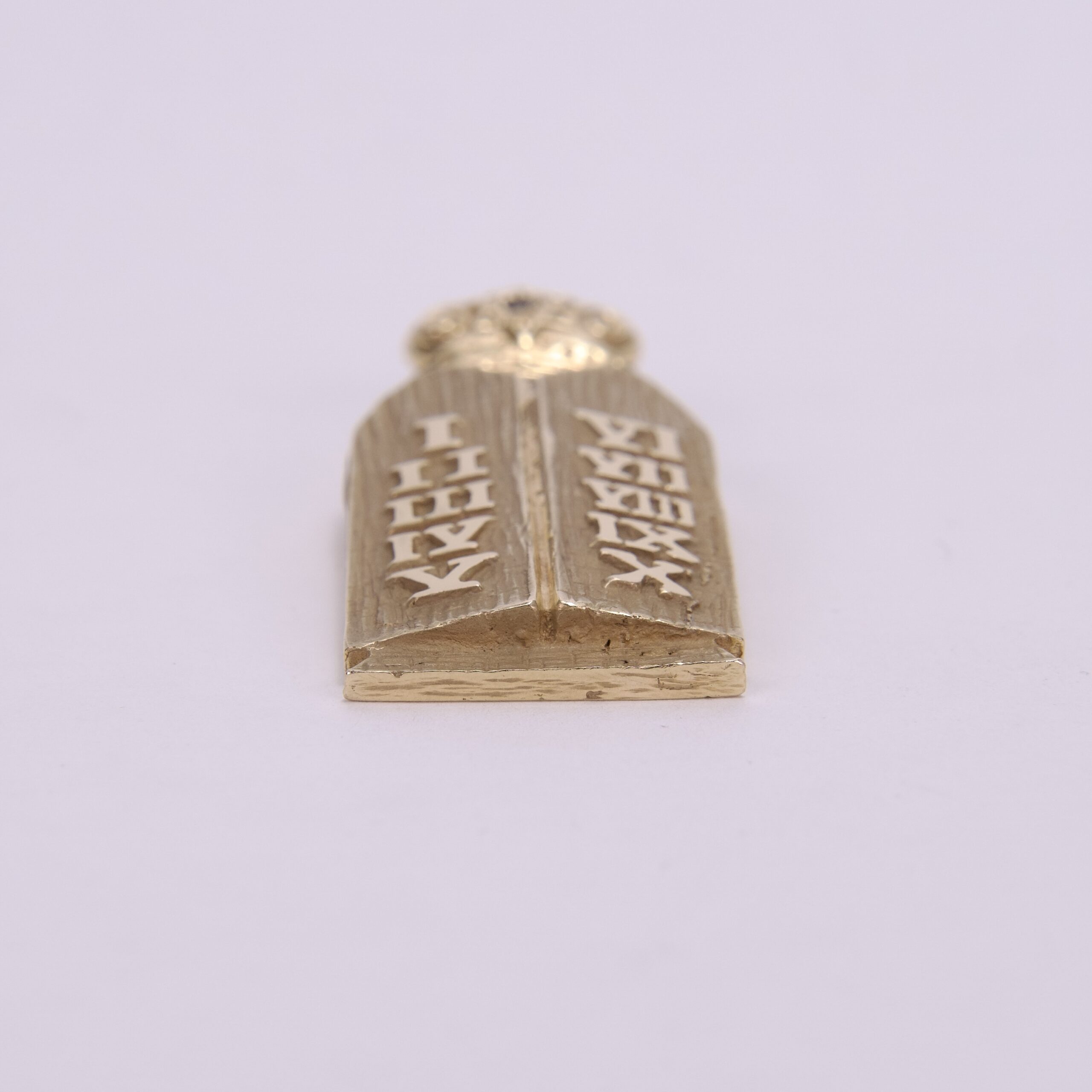 VINTAGE 12k Yellow Gold Judaica 10 Commandments Tablets Pendant - Image 6