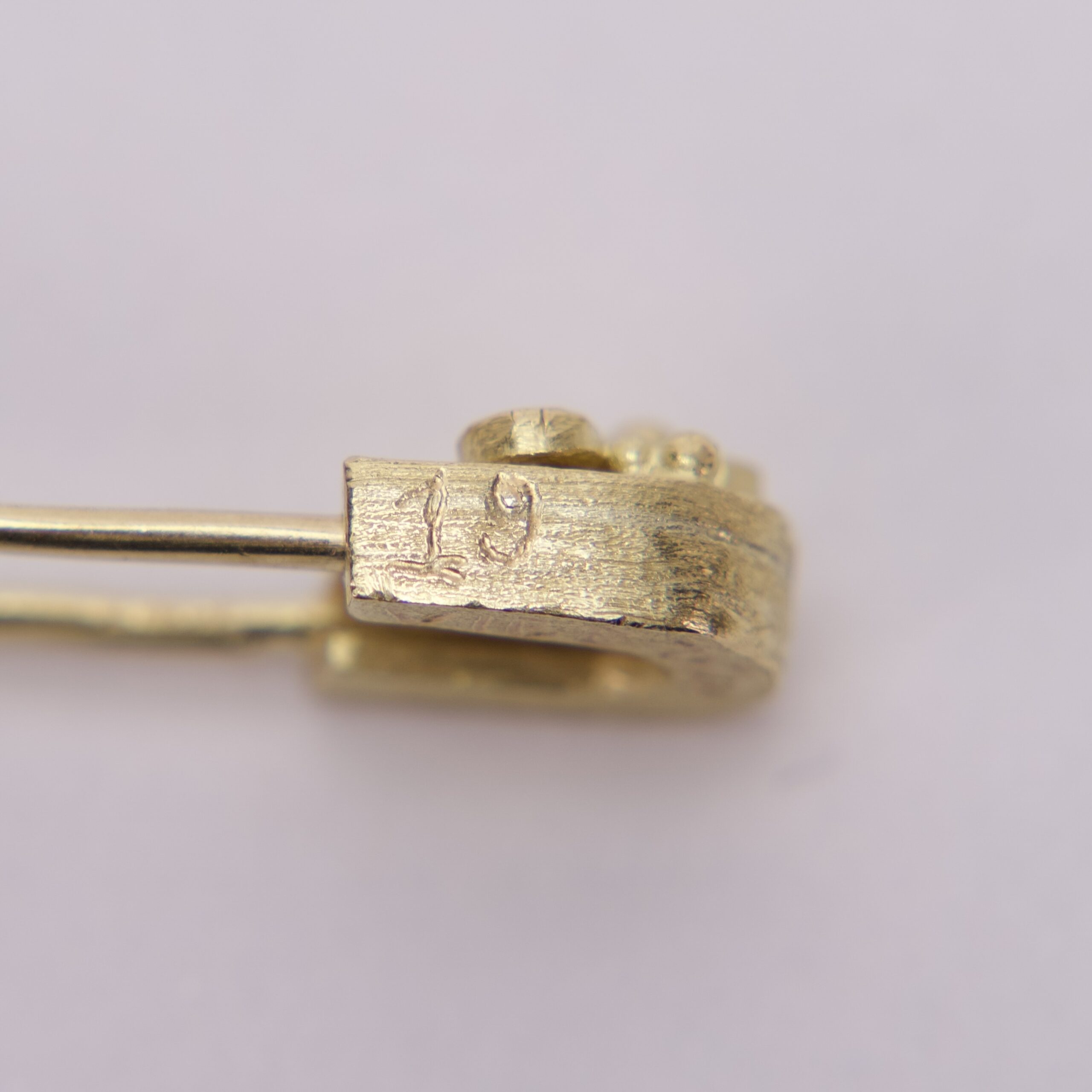 Lene Vibe 18k Yellow Gold & Diamond Flower Safety Pin Charm/Clasp - Image 5