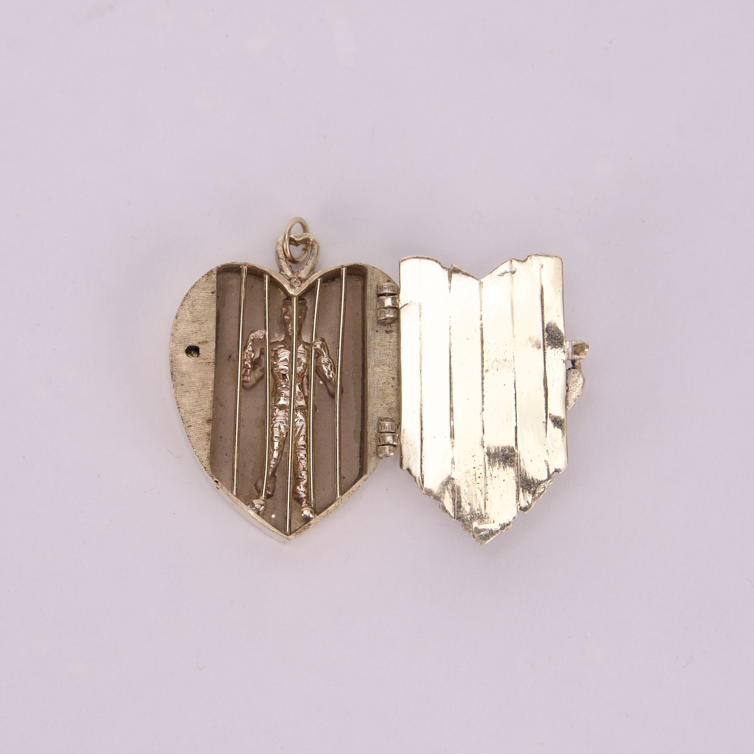 Vintage 14k Yellow Gold "Prisoner Of Love" Large Heart Locket Pendant - Image 8