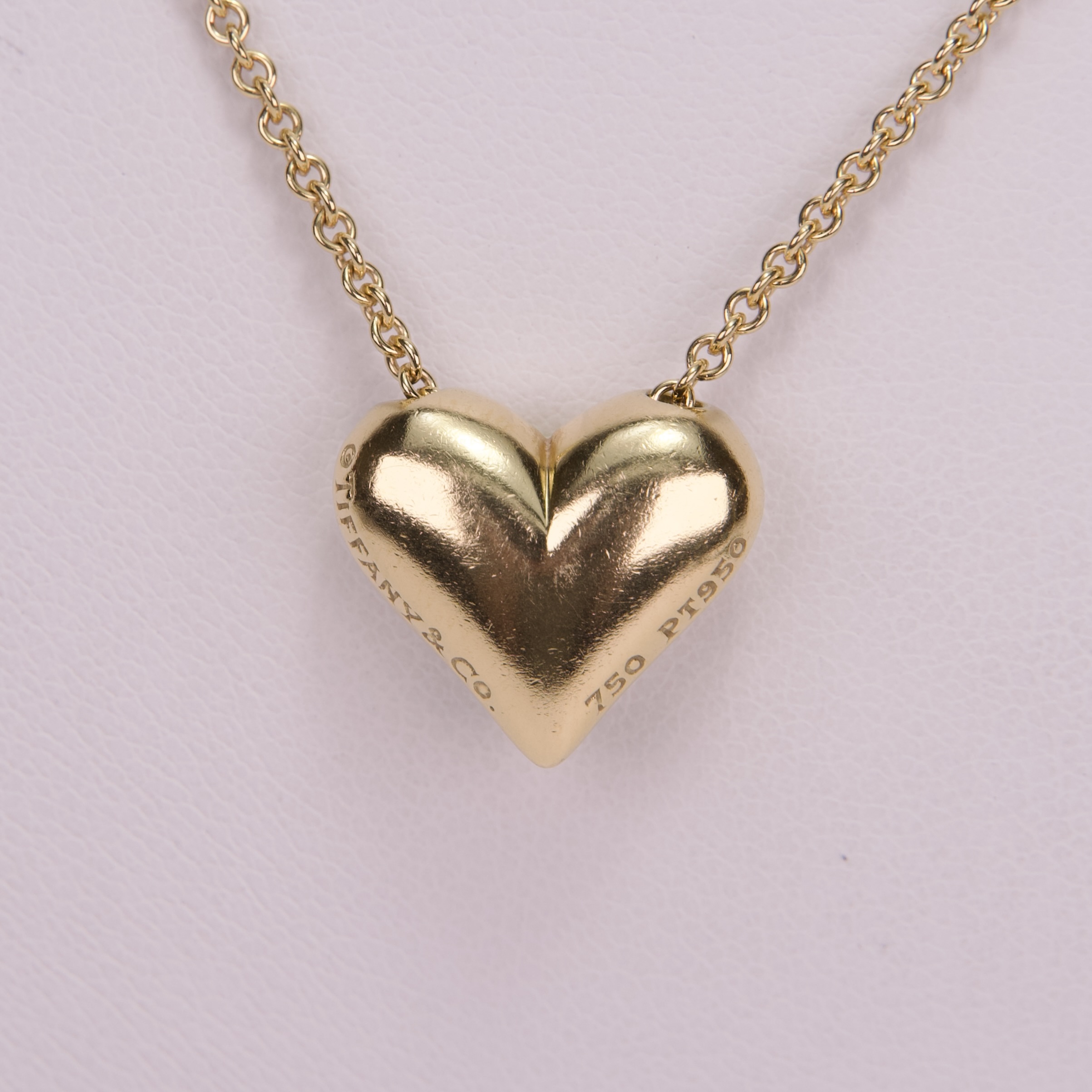 Tiffany & Co. 18k Gold and Platinum Etoile Diamond Puffed Heart Necklace 16'' - Image 5