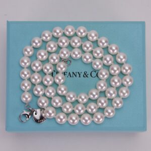 Tiffany & Co. Essential Pearl Necklace 7mm Akoya 18k White Gold Clasp 18.5''
