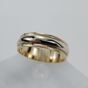 14k Multi-Tone Gold 5.72mm Textured Polished Wedding Band Ring 8.25''