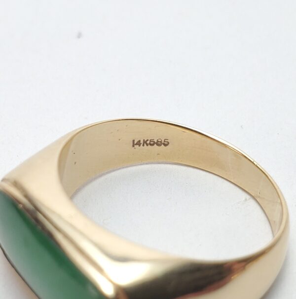 14k Yellow Gold Natural Green Jadeite Jade Bezel Set Saddle Ring 7'' - Image 8