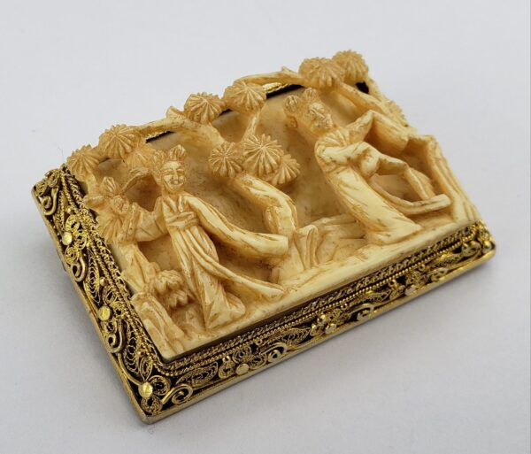 Vintage Silver Chinese Scene Gold Tone Engraved Carved Filigree Brooch Pin - Image 4