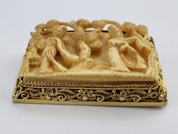 Vintage Silver Chinese Scene Gold Tone Engraved Carved Filigree Brooch Pin - Image 5