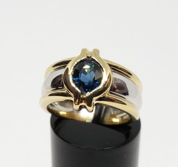 14k Two Tone Yellow & White Gold 1.25ct Blue Sapphire Solitaire Ring - Image 4