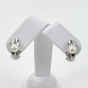 14k White Gold Natural Diamond Pearl Textured Leverback Earrings 3/4''