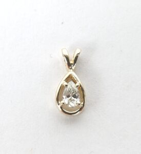 14k Yellow Gold .10c Natural Pear Shape Diamond Solitaire Drop Pendant 3/8'
