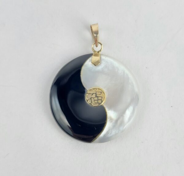 14k Yellow Gold Mother of Pearl Black Onyx Yin Yang Drop Dangle Circle Pendant - Image 3