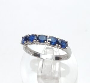 18k White Gold 1.00ctw Natural Oval Blue Sapphire 5 Stone Band Ring 7''