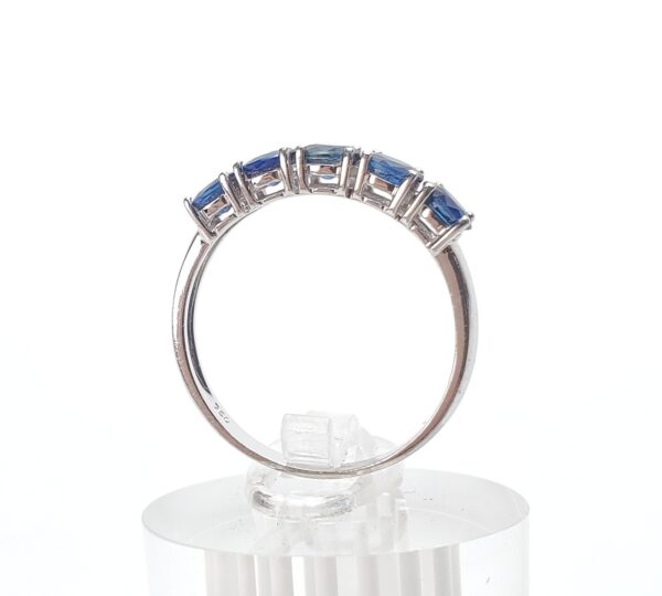 18k White Gold 1.00ctw Natural Oval Blue Sapphire 5 Stone Band Ring 7'' - Image 7