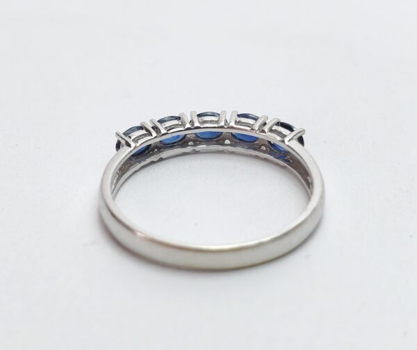 18k White Gold 1.00ctw Natural Oval Blue Sapphire 5 Stone Band Ring 7'' - Image 8