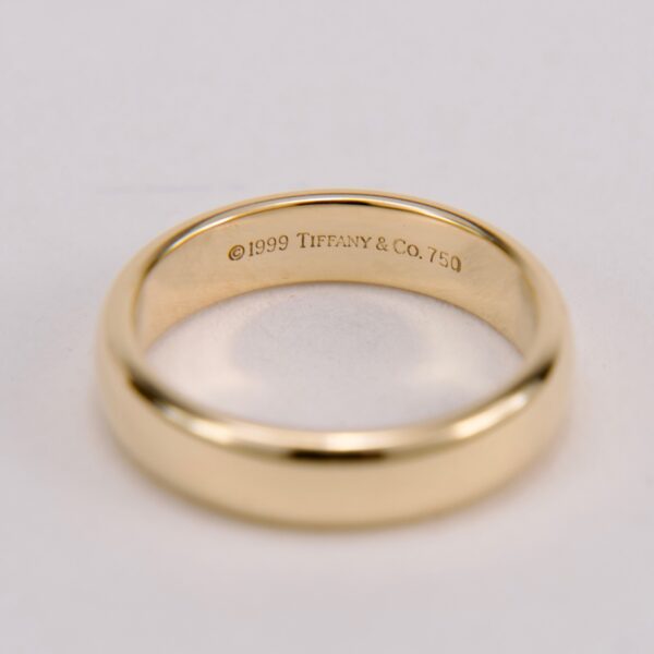 Tiffany & Co 18k 750 1999 Yellow Gold 4mm Dome Women's Wedding Band Ring 5.25 - Image 7