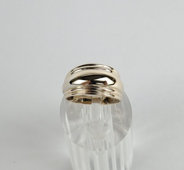 10k Yellow Gold 10.75mm Ribbed Dome Cigar Band Ring 6.75'' - Image 3