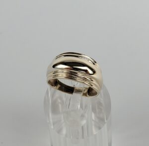 10k Yellow Gold 10.75mm Ribbed Dome Cigar Band Ring 6.75''