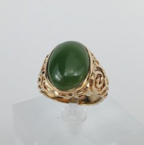 10k Yellow Gold 7ct Oval Cabochon Nephrite Jade Engraved Carved Cocktail Ring