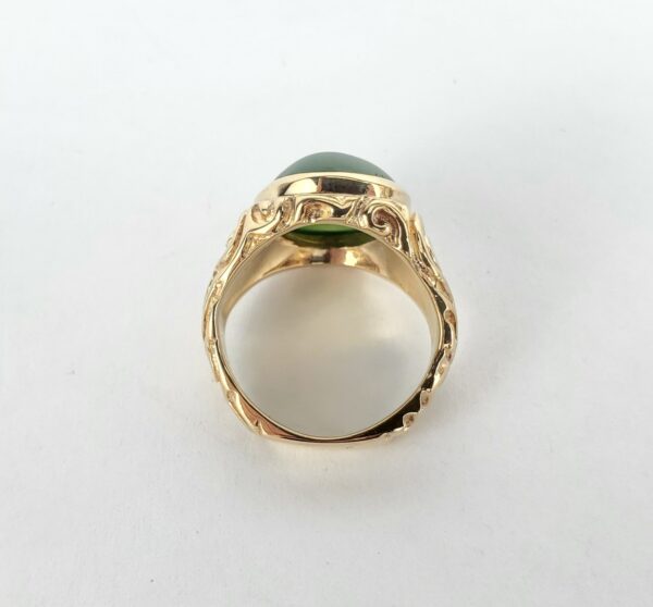 10k Yellow Gold 7ct Oval Cabochon Nephrite Jade Engraved Carved Cocktail Ring - Image 8