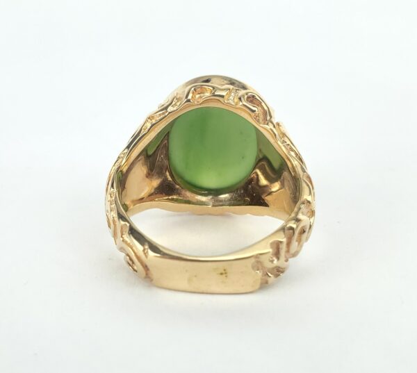 10k Yellow Gold 7ct Oval Cabochon Nephrite Jade Engraved Carved Cocktail Ring - Image 9