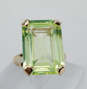 14k Yellow Gold 15.00ctw Lab Grown Spinel Solitaire Cocktail Ring 6.75'' Sizable