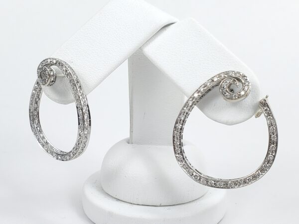 18k White Gold 3.50c Natural Diamond Large Swirl Circle Hoop Leverback Earrings - Image 3