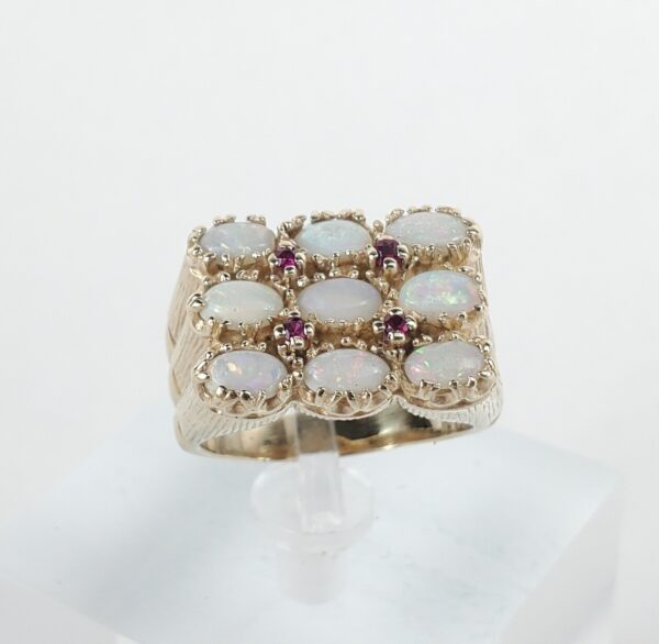 10k Yellow Gold 1.35ctw Opal Cluster Signet Style Band Ring 5.5'' - Image 4