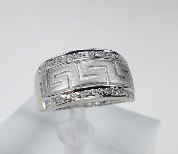 14k White Gold Diamond Greek Meander Pattern Band Ring 6.5''