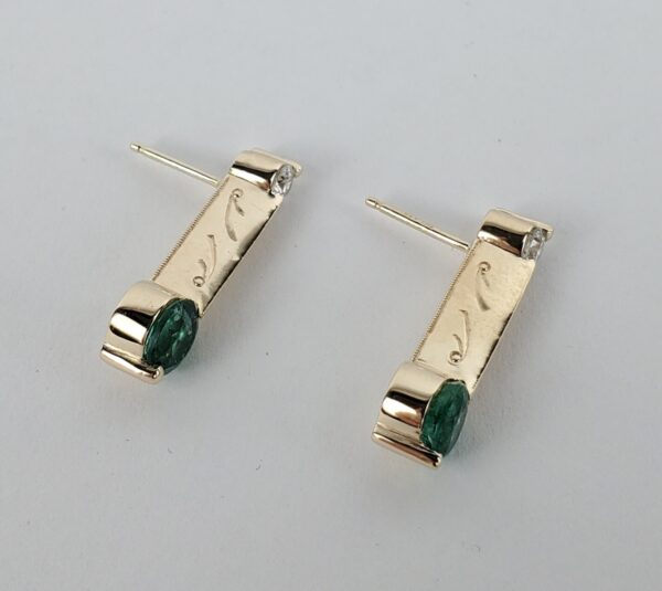 14k Yellow Gold 1.78ctw Emerald Diamond Stud Back Unique Bar Stick Earrings - Image 7