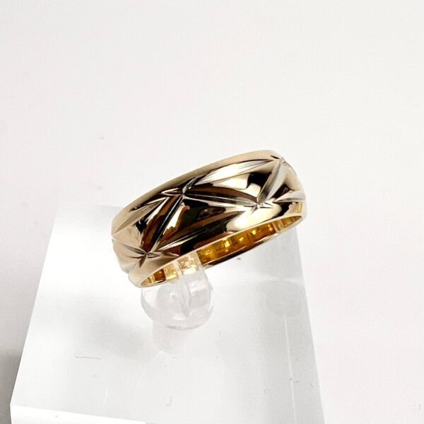 14k Yellow Gold 7mm Quilted Textured Ring Band 7'' - Image 4