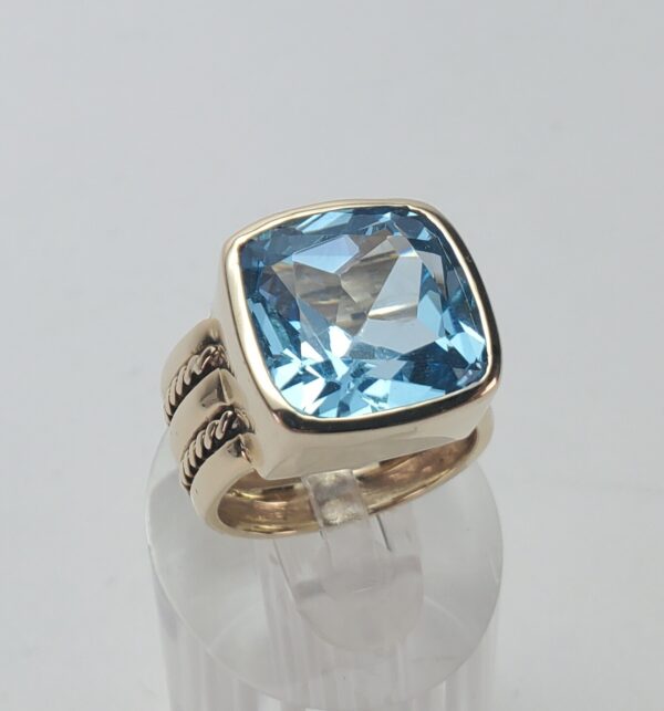 14k Yellow Gold "Maz" Blue Topaz Solitaire Cocktail Rope Coil Band Ring 6.25'' - Image 4