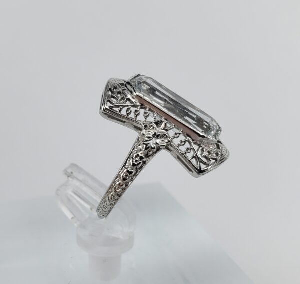 18k White Gold Vintage Aquamarine Open Work Carved Solitaire Ring 4.75'' - Image 5