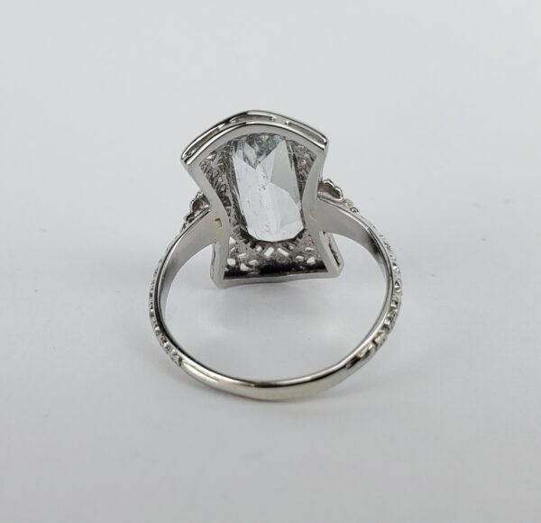 18k White Gold Vintage Aquamarine Open Work Carved Solitaire Ring 4.75'' - Image 9
