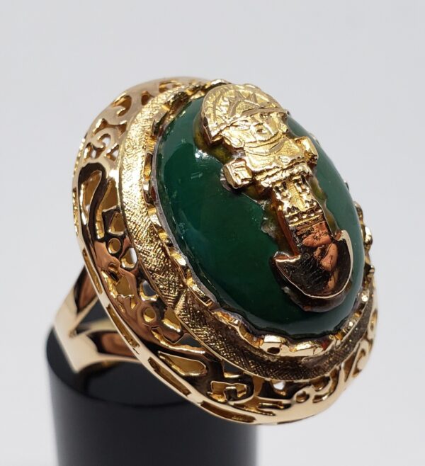 18k Yellow Gold Oval Green Jasper Chalcedony Incan Tumi Sacred Ceremony Ring - Image 4