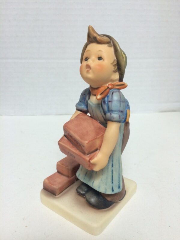 Hummel Goebel Figurine "The Builder"