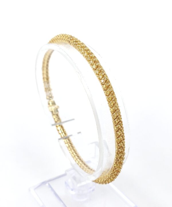 Yvel 18k Yellow Gold 5.22ct Yellow Sapphire 3-Row Prong Set Tennis Bracelet 7'' - Image 5