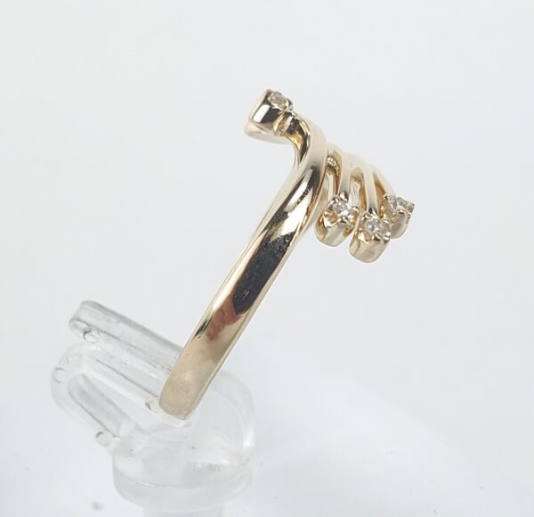 14k Yellow Gold .04ct Diamond Crossover Style Band Ring 5.75'' - Image 5