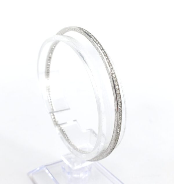 18k White Gold 1.95ctw Engraved Round Brilliant Diamond Tennis Bangle Bracelet - Image 7